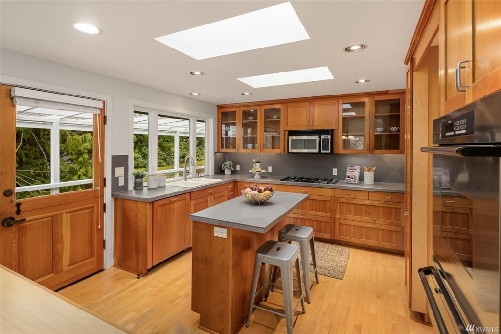 Sawdust Hill Private Retreat
